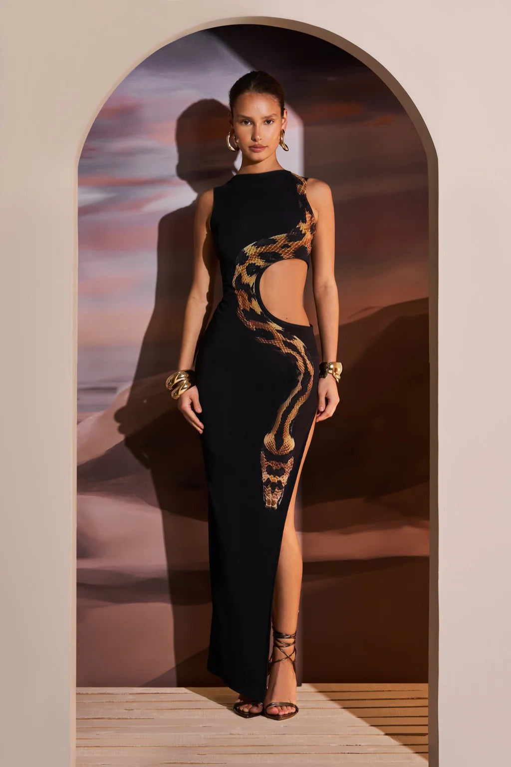 Yetta Yılan Baskılı Cut-Out Maxi Elbise