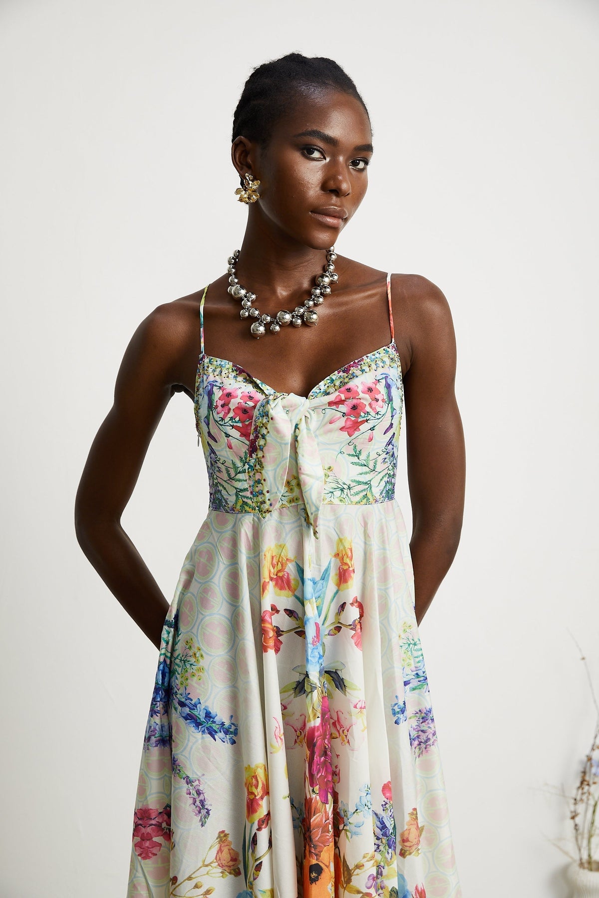 Sylvie desenli midi elbise
