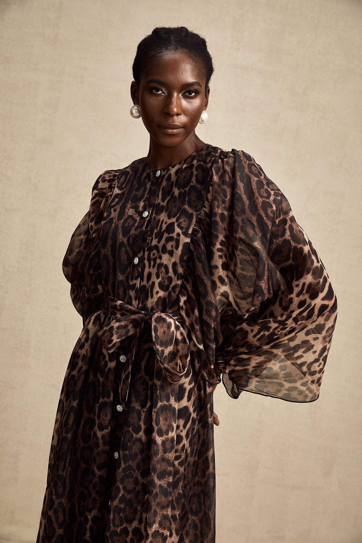 Gisèle leopar midi elbise
