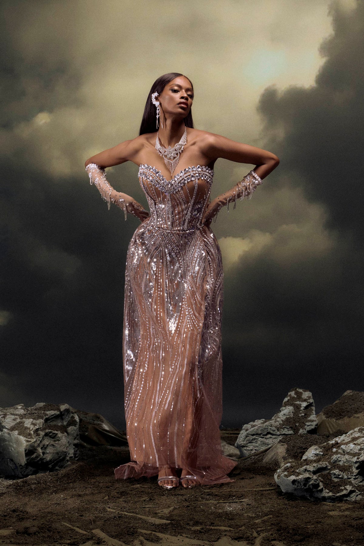 Elaine Diamond Taşlı Korse Transparan Maxi Elbise