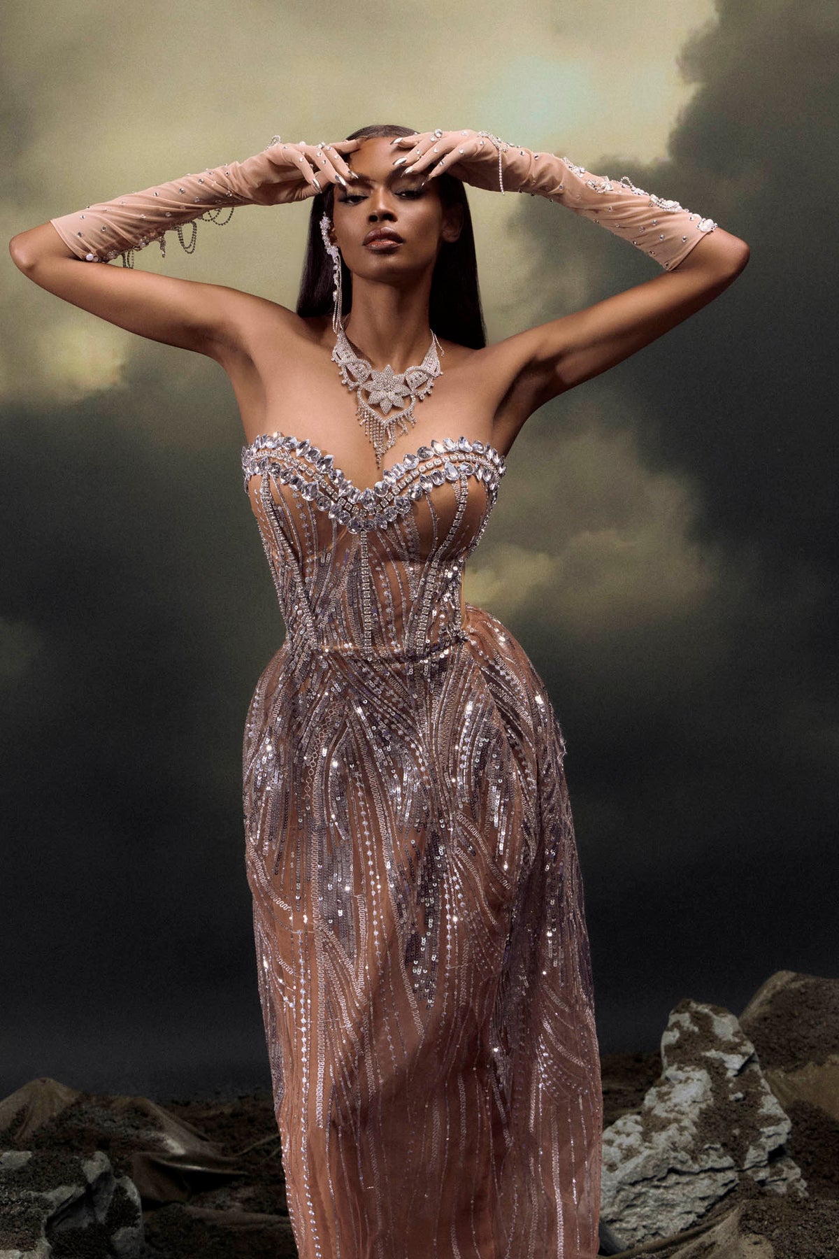 Elaine Diamond Taşlı Korse Transparan Maxi Elbise