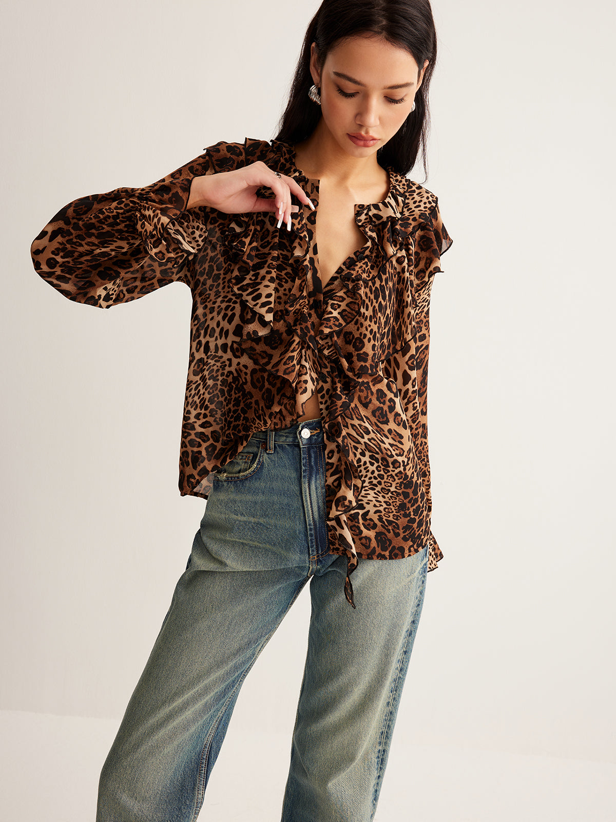 Leopar Desenli Volanlı Bluz