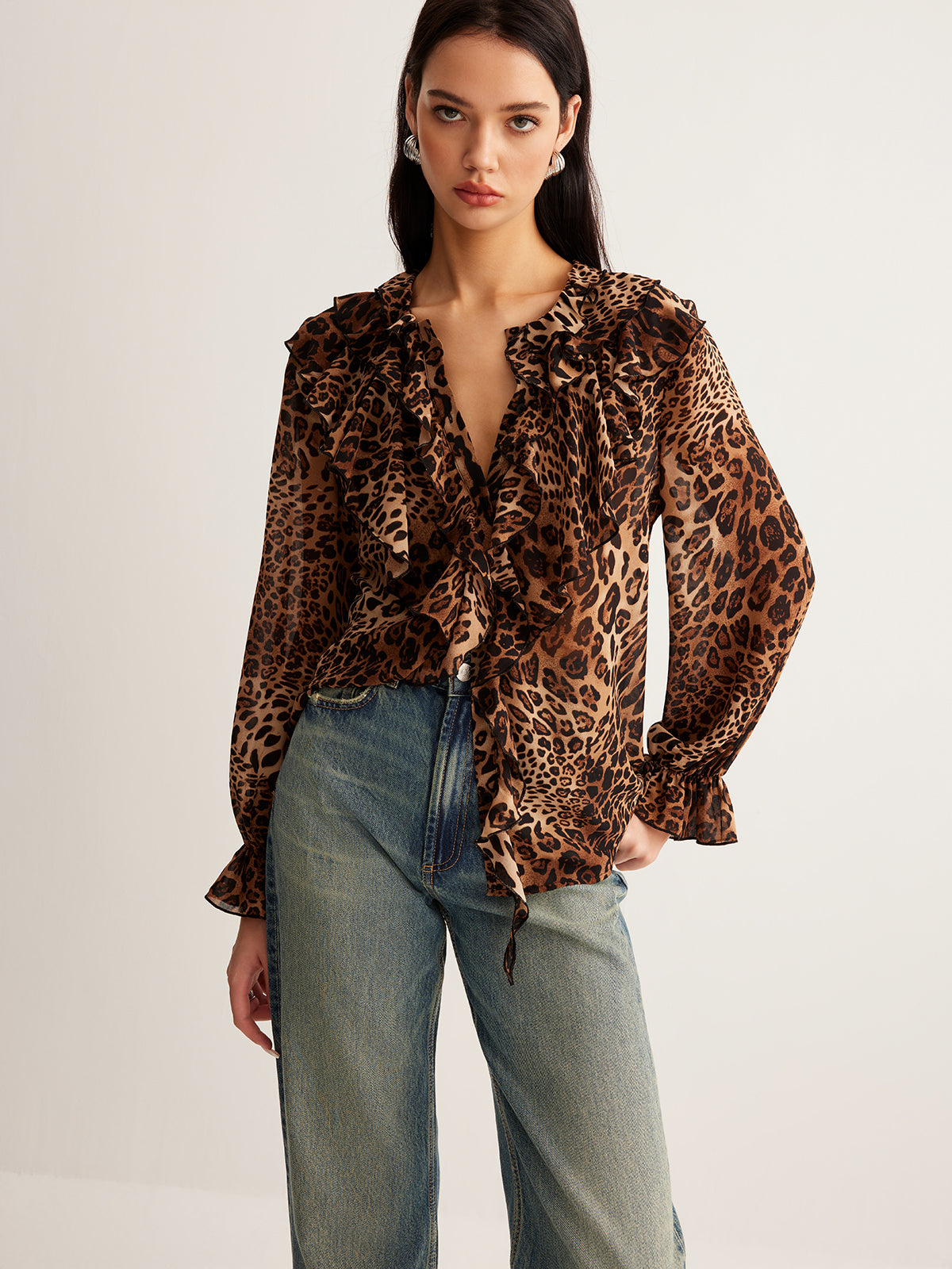 Leopar Desenli Volanlı Bluz