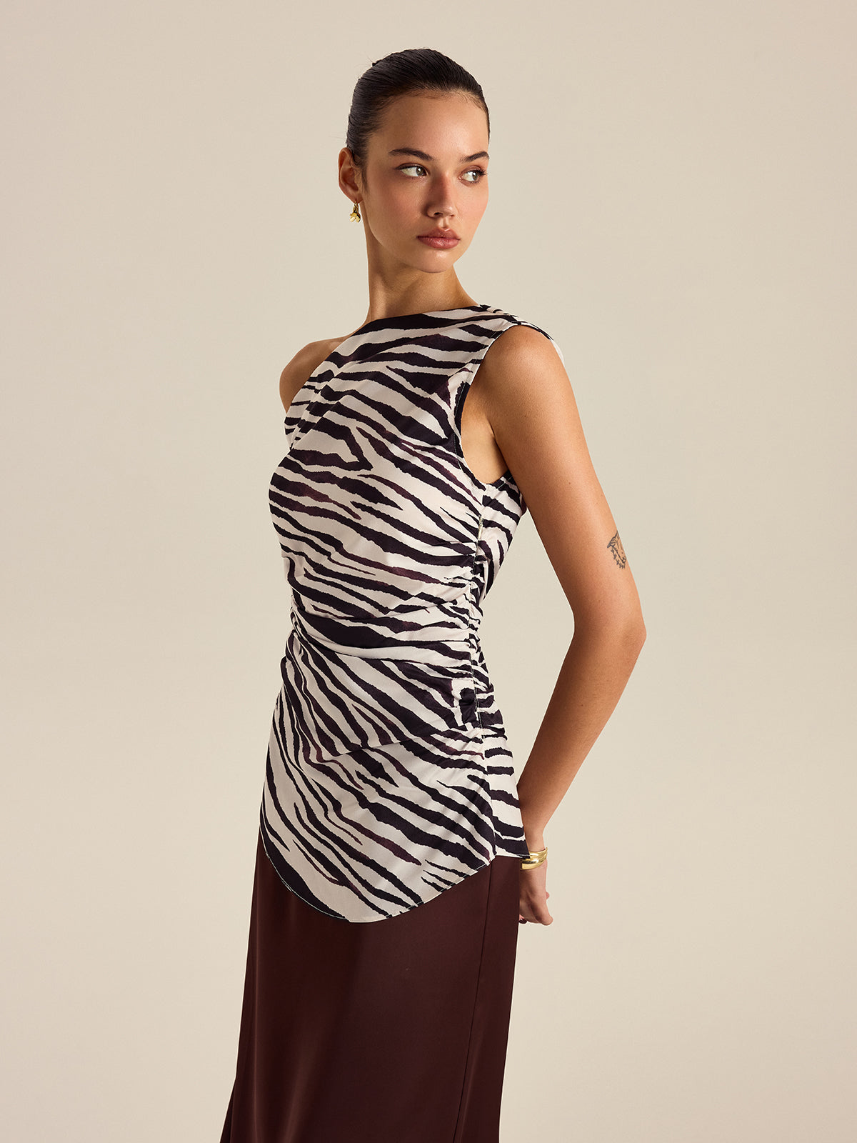Zebra Desenli Omuz Açık Üst