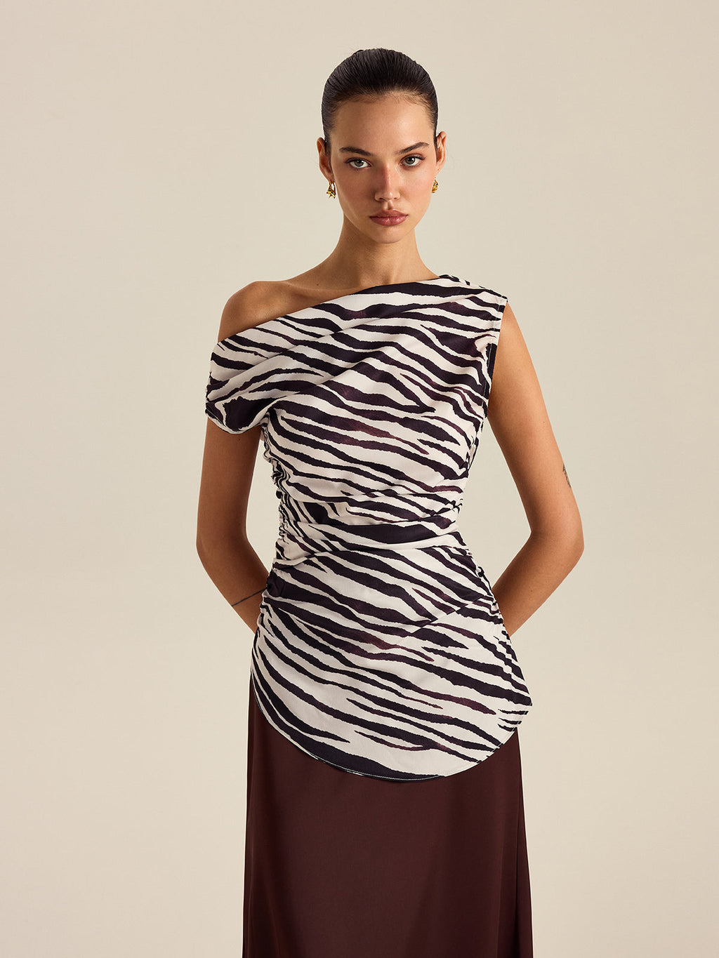 Zebra Desenli Omuz Açık Üst