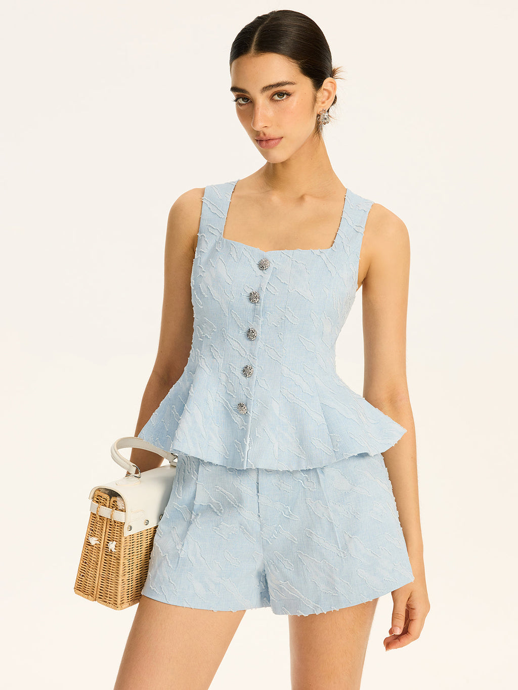 Dokulu Kumaş Metal Düğmeli Peplum Yelek