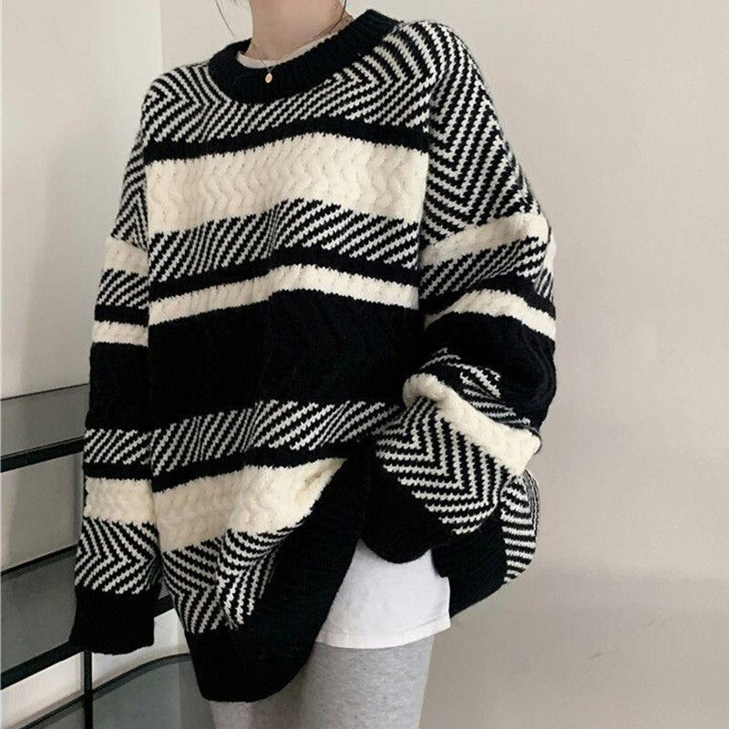Çizgili Balıksırtı Oversize Triko Kazak