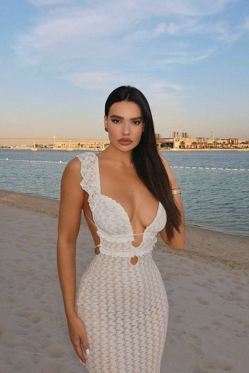 Muriel Fırfırlı Kesikli Örgü Maxi Elbise