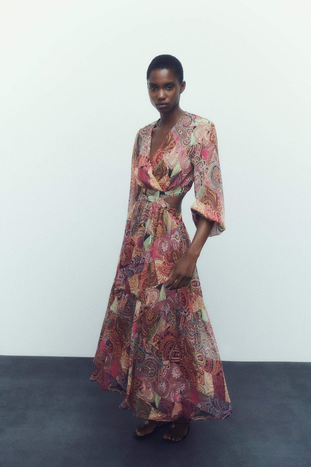 Valerie Baskılı Cut-Out Flare Maxi Elbise